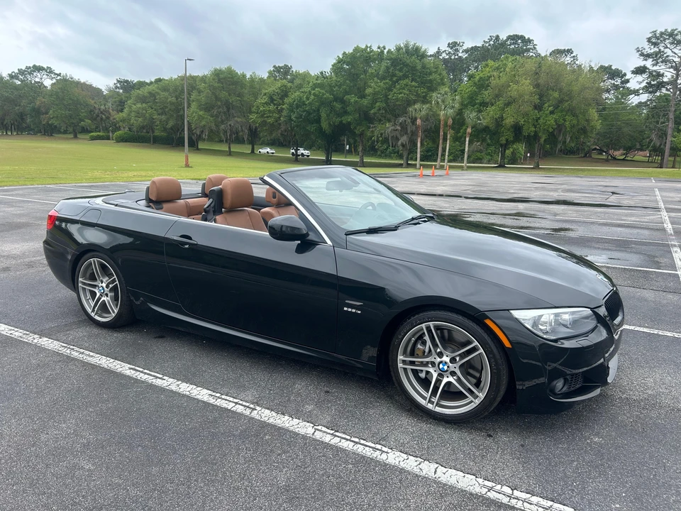 2011 BMW E93 335i Convertible - Image 19 of 31