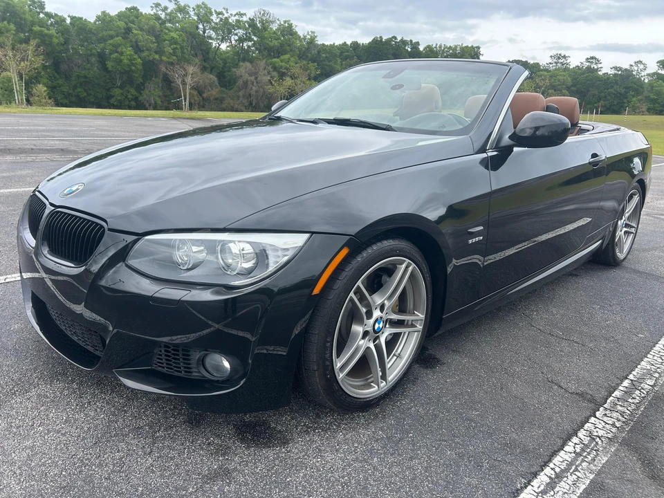 2011 BMW E93 335i Convertible - Image 8 of 31