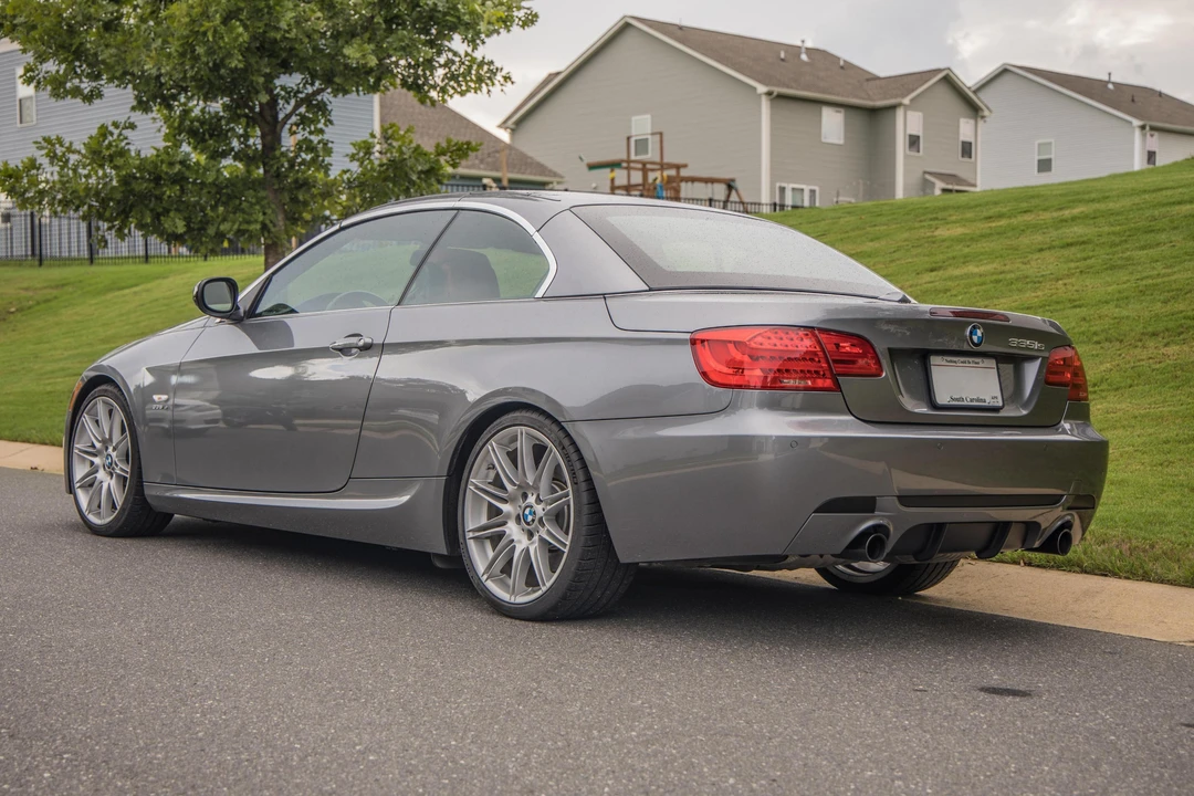 2011 BMW E93 335i Convertible - Image 4 of 31