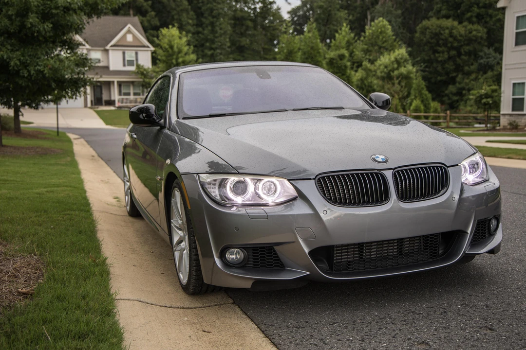 2011 BMW E93 335i Convertible - Image 14 of 31
