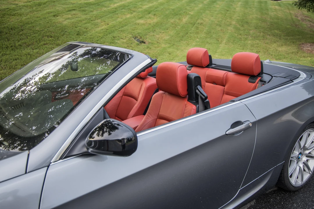 2011 BMW E93 335i Convertible - Image 17 of 31