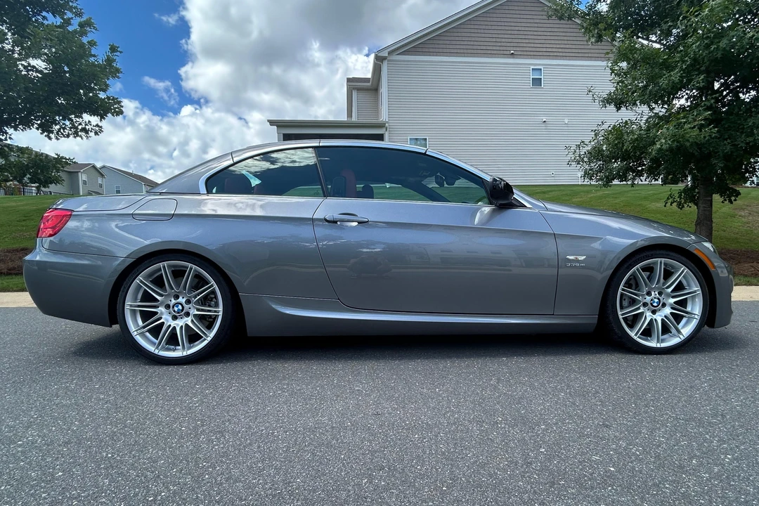 2011 BMW E93 335i Convertible - Image 3 of 31