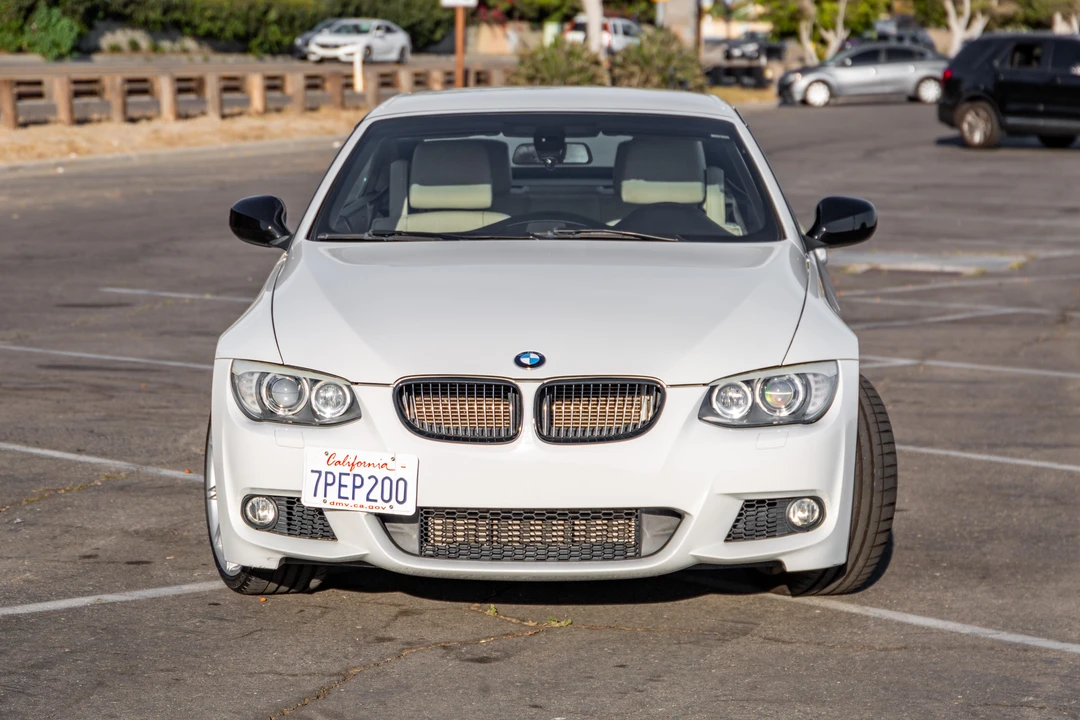 2011 BMW E93 335i Convertible - Image 10 of 31