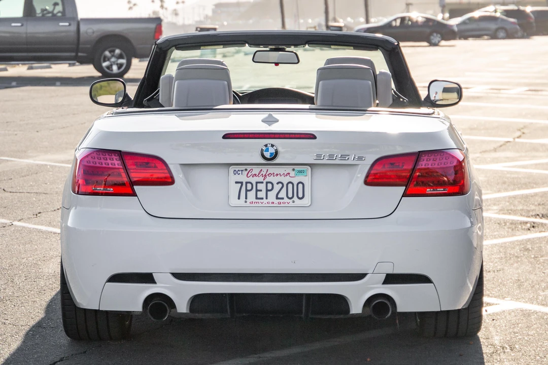 2011 BMW E93 335i Convertible - Image 5 of 31