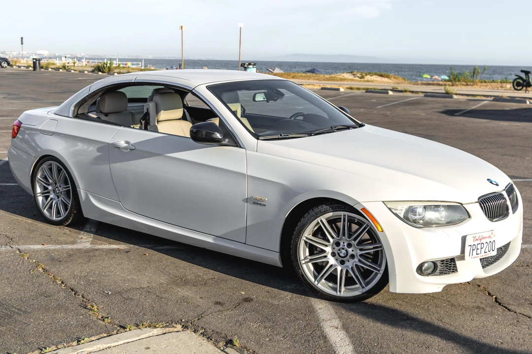 2011 BMW E93 335i Convertible - Image 20 of 31