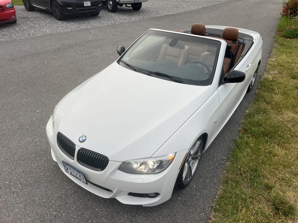 2011 BMW E93 335i Convertible - Image 6 of 31