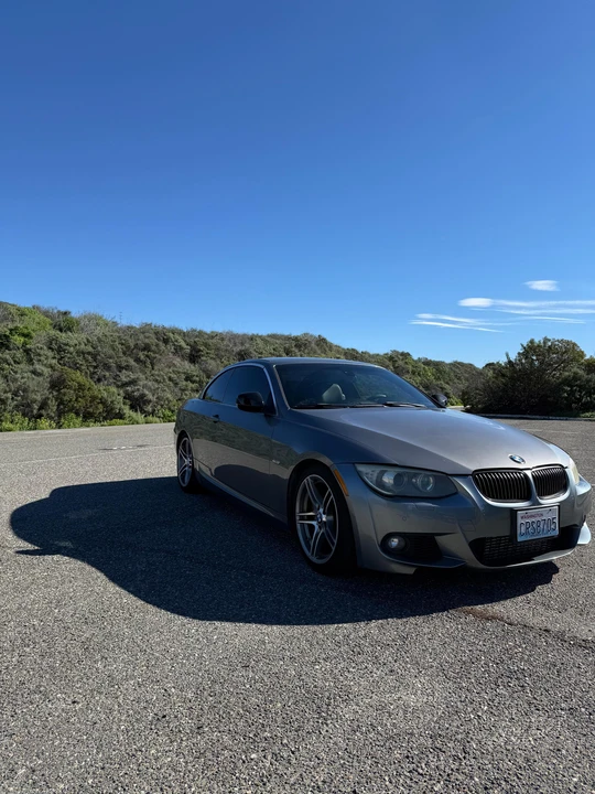 2011 BMW E93 335i Convertible - Image 22 of 31