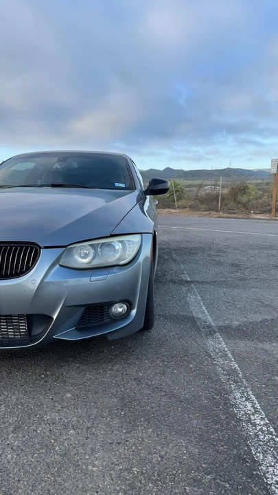 2011 BMW E93 335i Convertible - Image 26 of 31