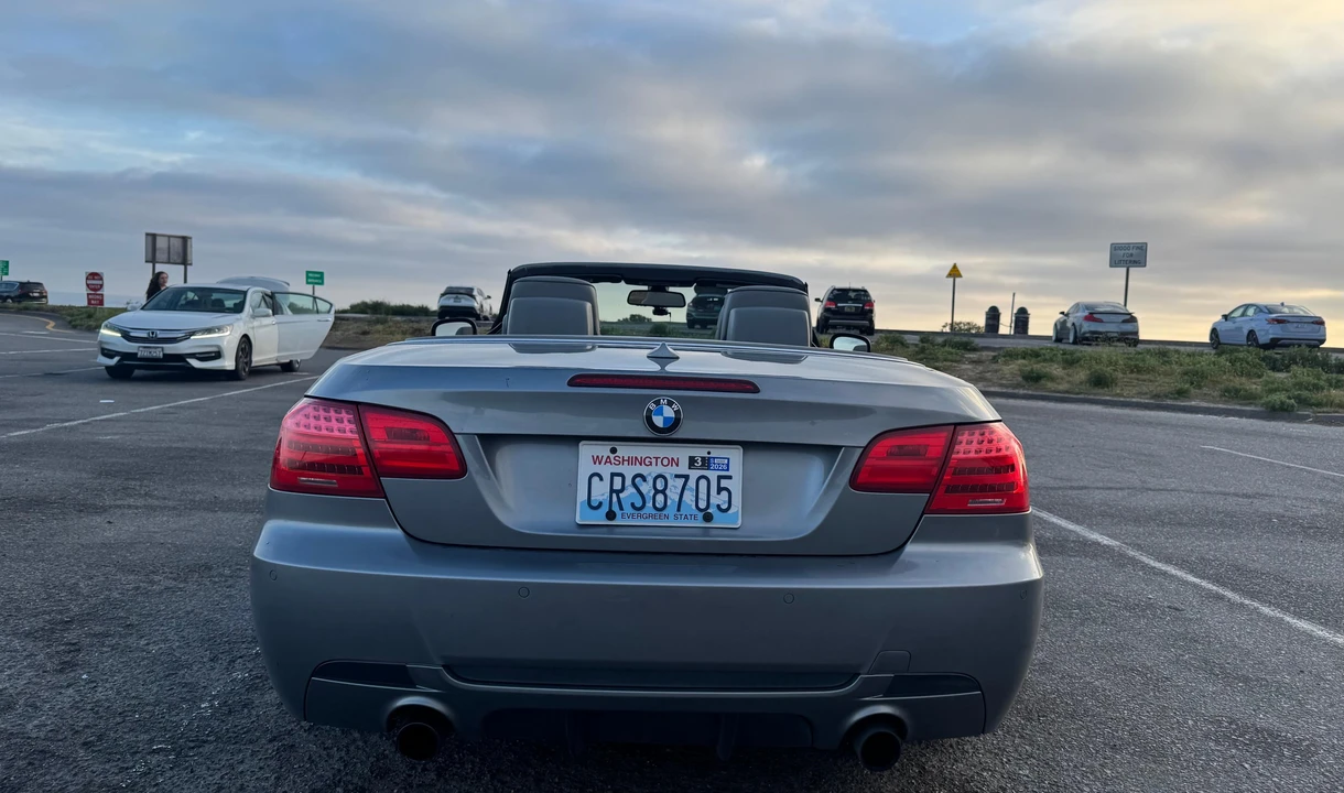 2011 BMW E93 335i Convertible - Image 7 of 31