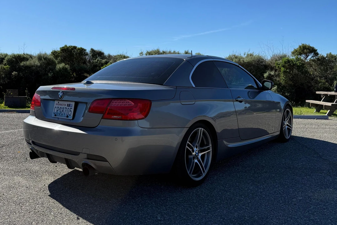 2011 BMW E93 335i Convertible - Image 19 of 31