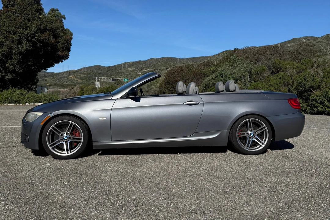 2011 BMW E93 335i Convertible - Image 6 of 31