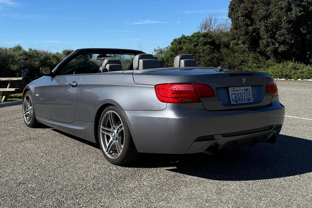 2011 BMW E93 335i Convertible - Image 4 of 31