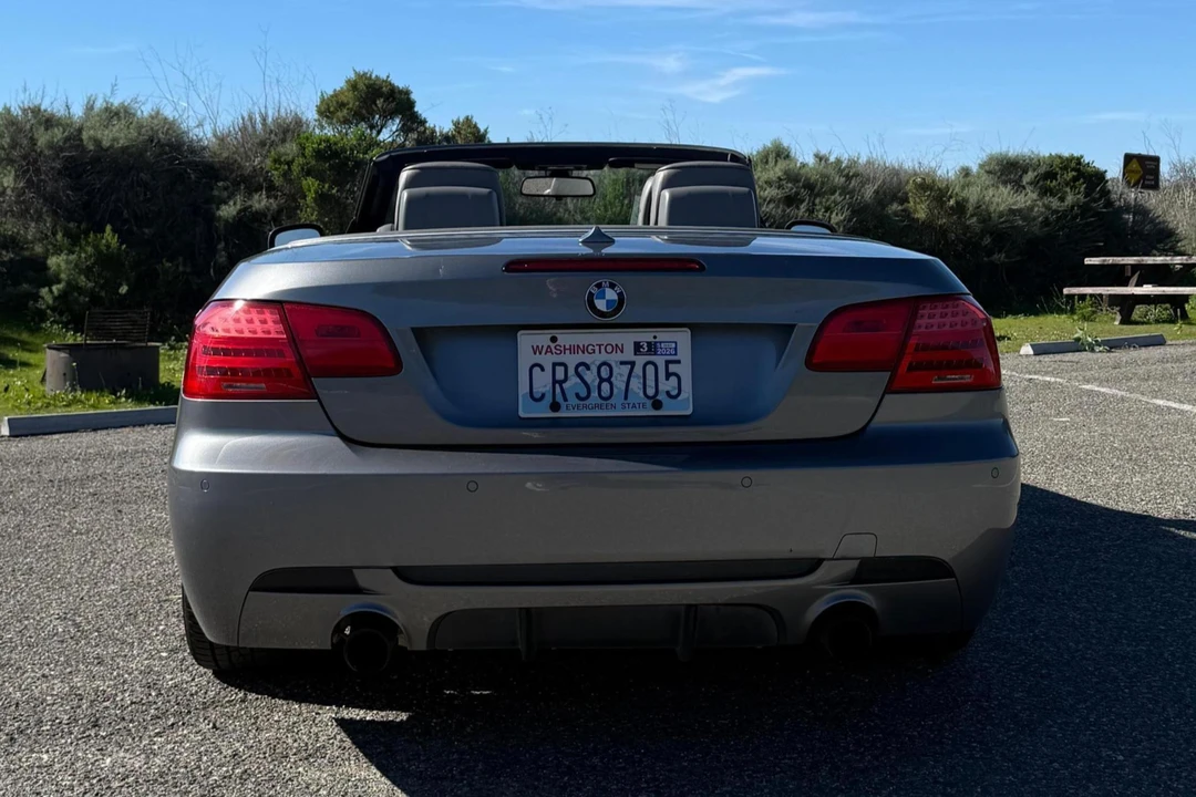 2011 BMW E93 335i Convertible - Image 5 of 31
