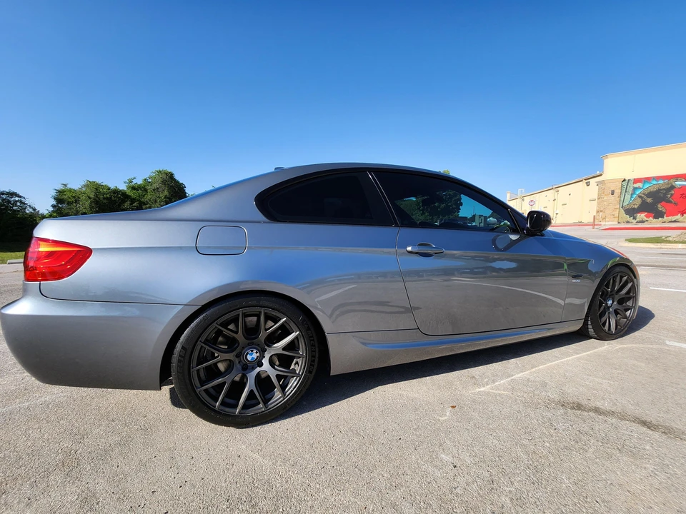 2011 BMW E92 335i Coupe - Image 17 of 31