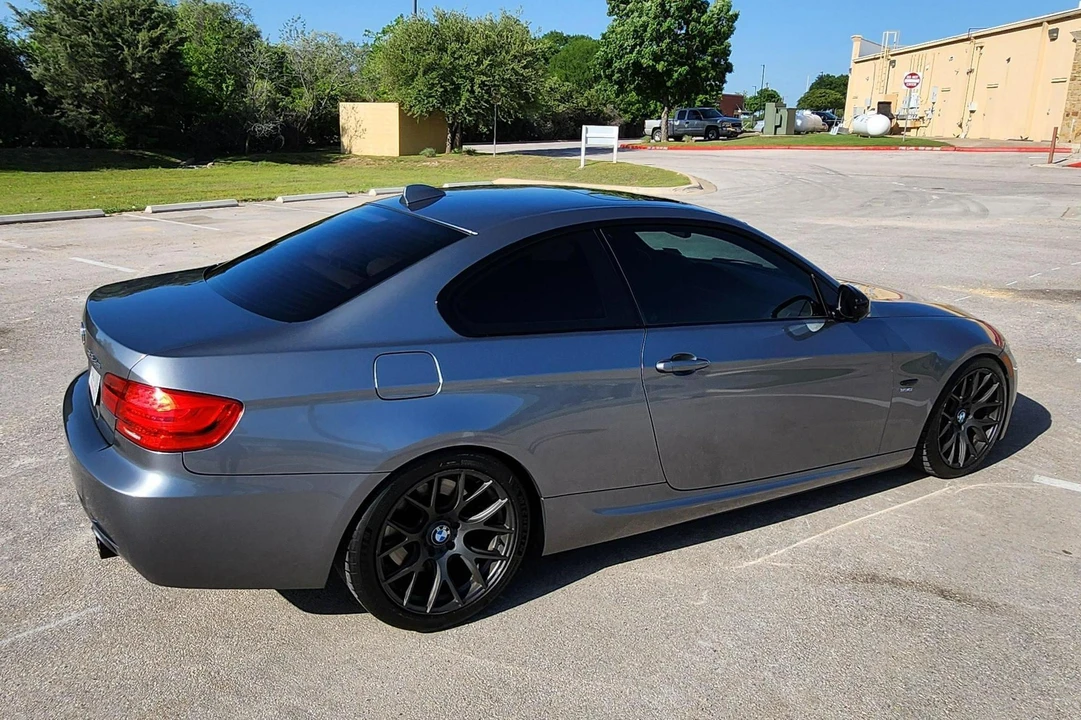 2011 BMW E92 335i Coupe - Image 16 of 31
