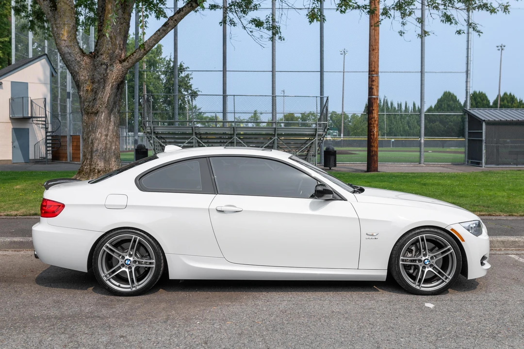 2011 BMW E92 335i Coupe - Image 9 of 31