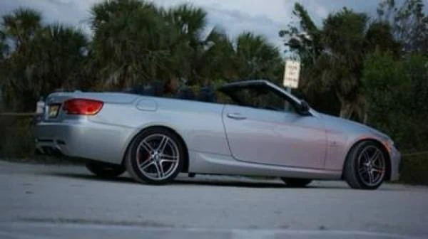 2011 BMW E93 335i Convertible - Image 8 of 10