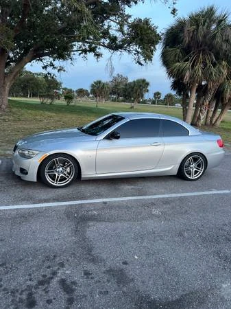 2011 BMW E93 335i Convertible - Image 6 of 10