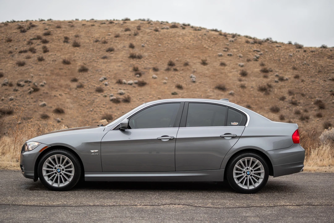 2011 BMW E90 335i Sedan - Image 10 of 31