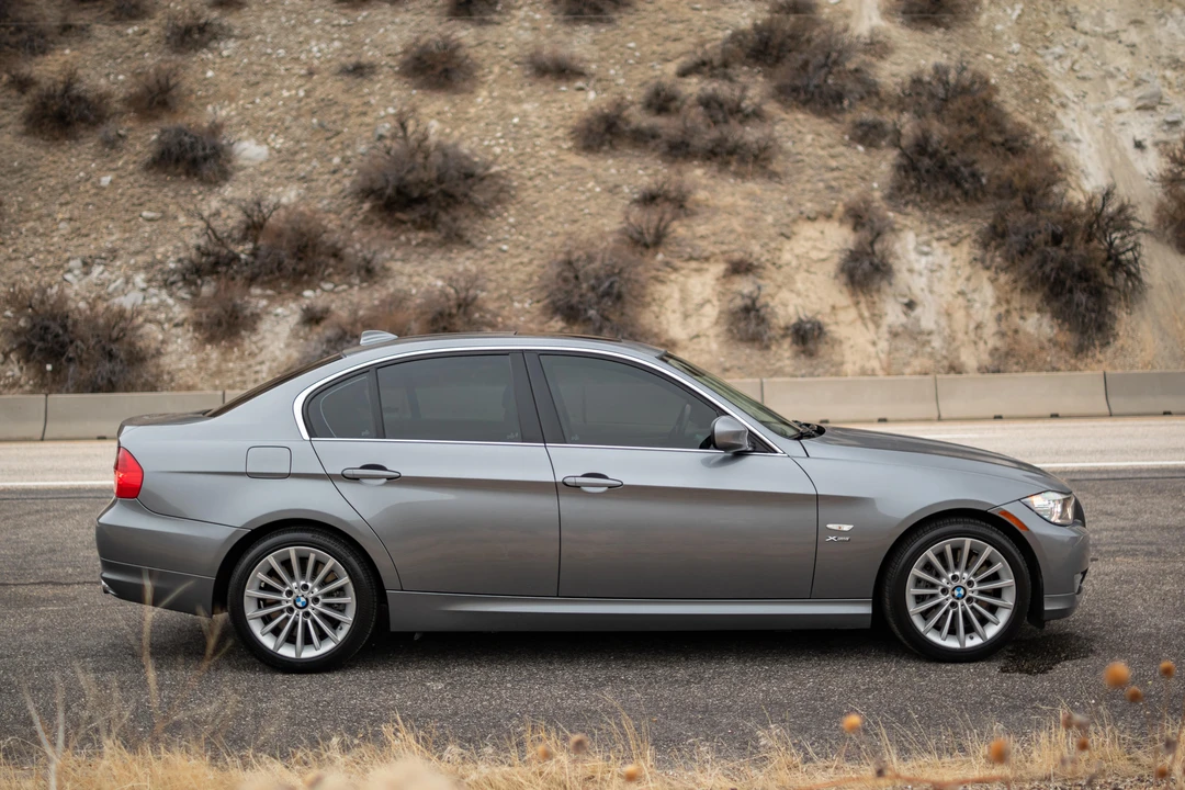 2011 BMW E90 335i Sedan - Image 3 of 31