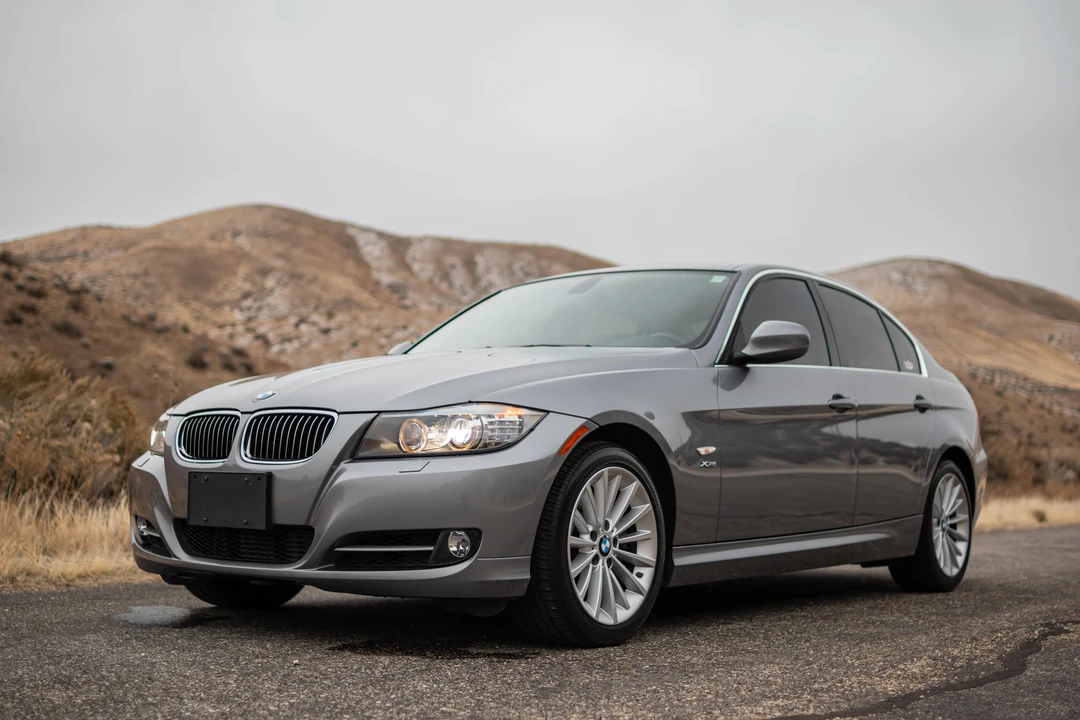 2011 BMW E90 335i Sedan - Image 2 of 31