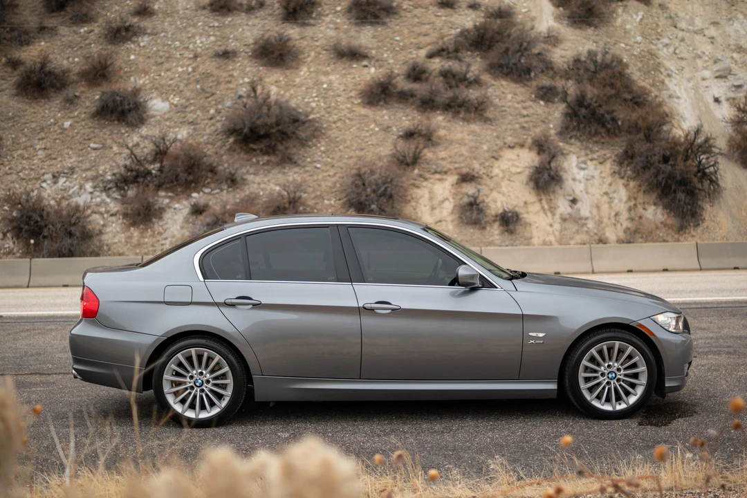 2011 BMW E90 335i Sedan - Image 17 of 31