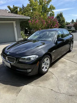 2011 BMW 528i Sedan