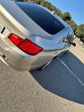 2011 BMW 5 Series 528i Sedan