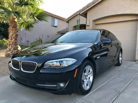 2011 BMW 5 Series 528i Sedan 4D