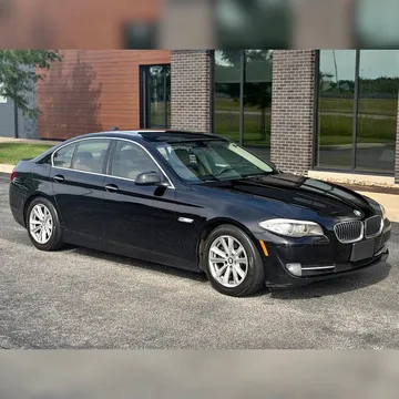 2011 BMW 5 Series 528i Sedan 4D