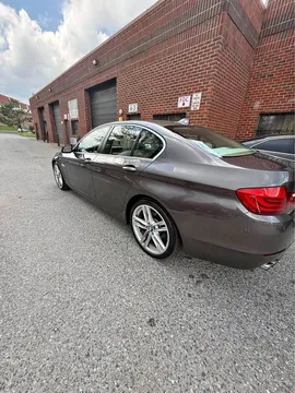 2011 BMW 5 Series 528i Sedan 4D