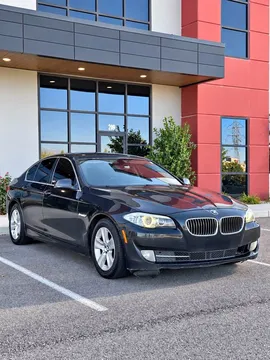 2011 BMW 5 Series 528i Sedan 4D