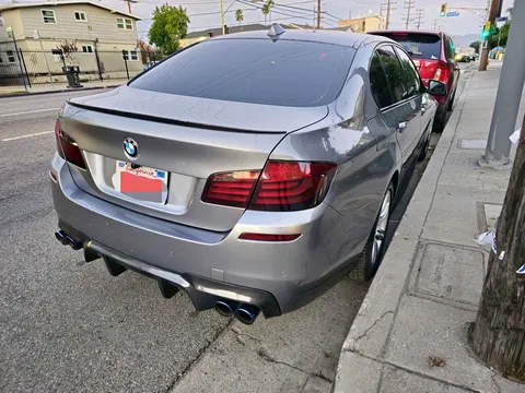 2011 BMW 5 Series 528i Sedan 4D