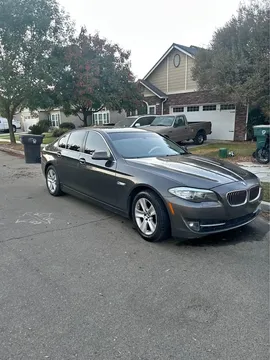 2011 BMW 5 Series 528i Sedan 4D