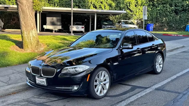 2011 BMW 5 Series 535i