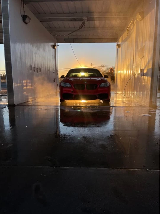 2011 BMW 5 Series - Image 3 of 4