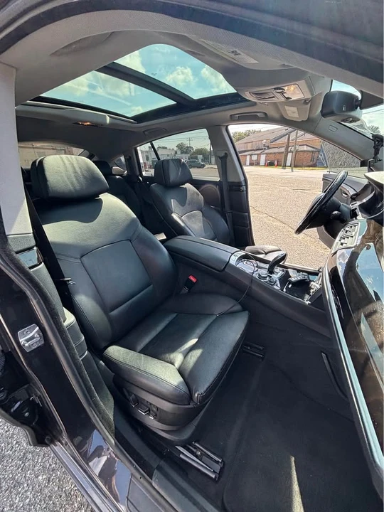 2011 BMW 5 Series - Image 14 of 19