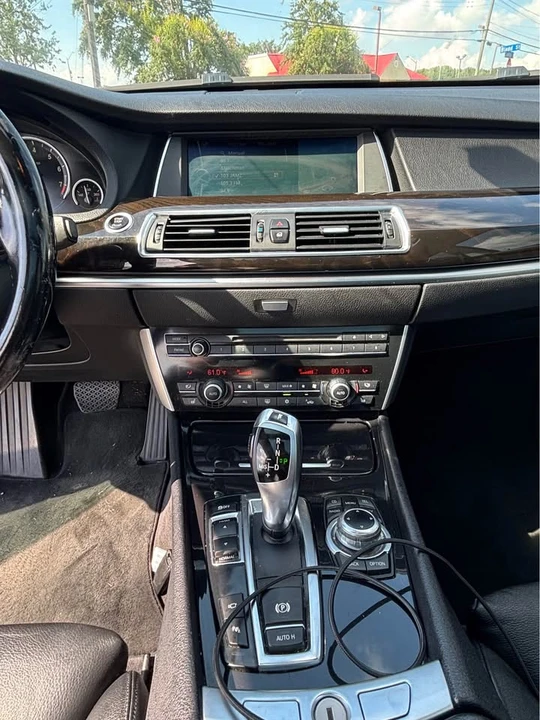2011 BMW 5 Series - Image 12 of 19