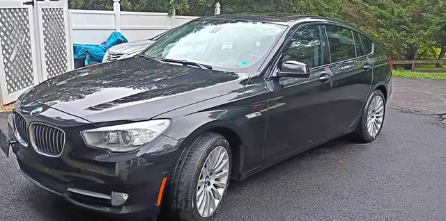 2011 BMW 5 Series 535i Gran Turismo Sedan 4D