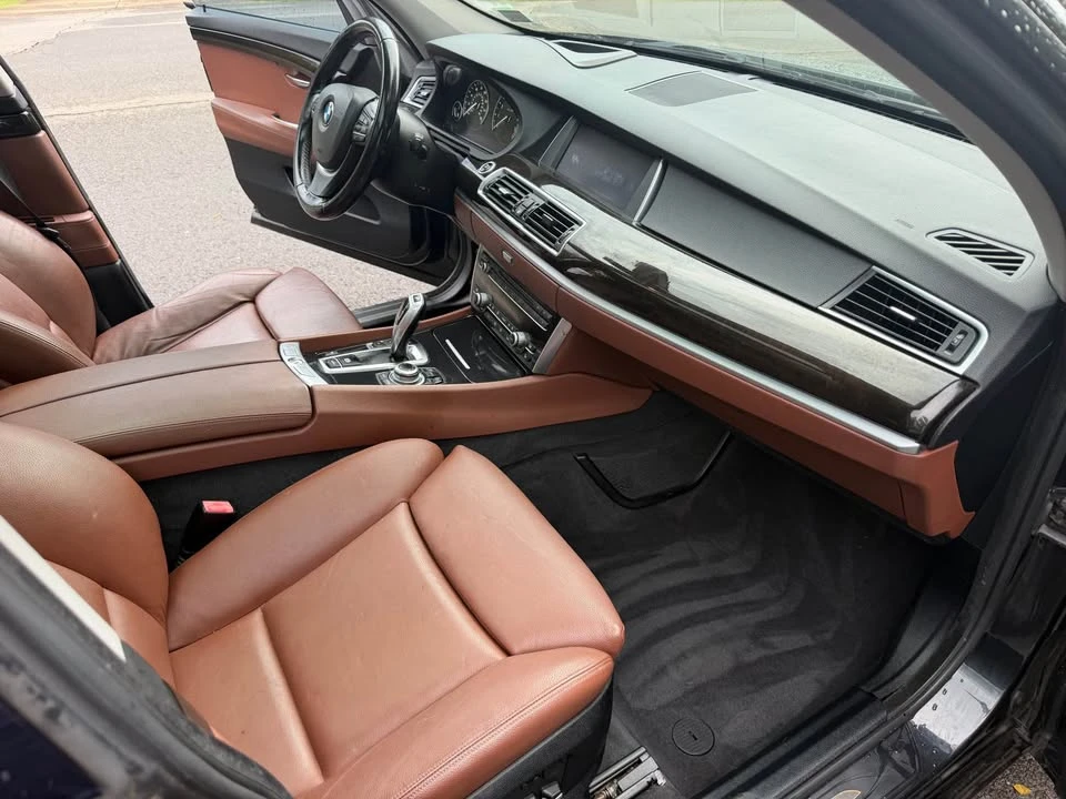 2011 BMW 5 Series - Image 15 of 20