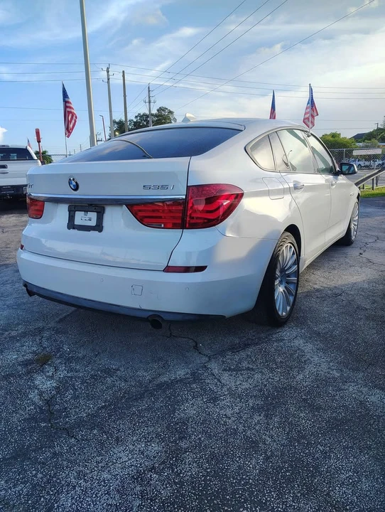 2011 BMW 5 Series - Image 5 of 8