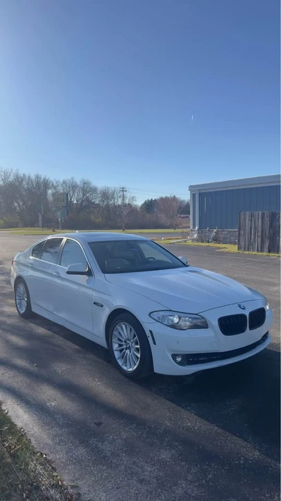 2011 BMW 5 Series - Image 2 of 11