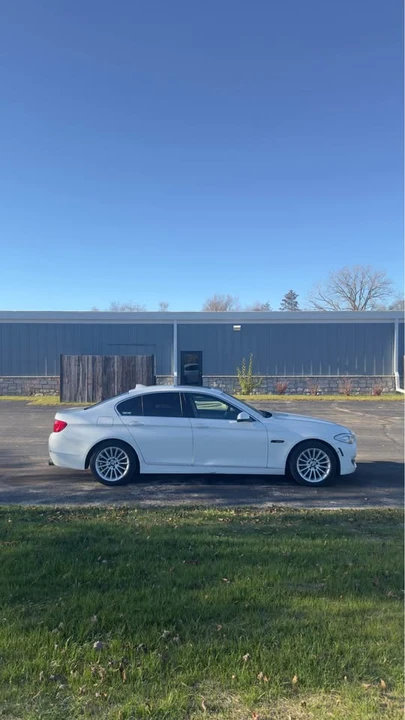 2011 BMW 5 Series - Image 3 of 11