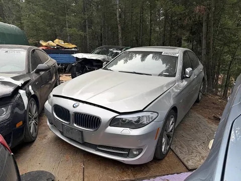2011 BMW 5 Series 535i xDrive Sedan 4D