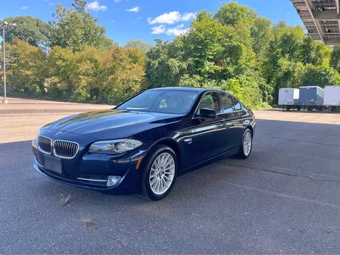 2011 BMW 5 Series 535i xDrive Sedan 4D