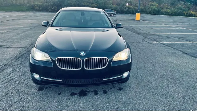 2011 BMW 5 Series 535i xDrive Sedan