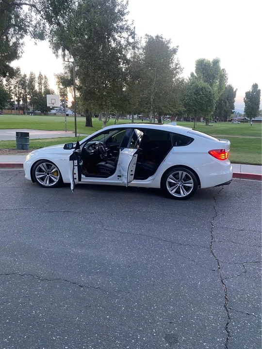 2011 BMW 5 Series - Image 10 of 13