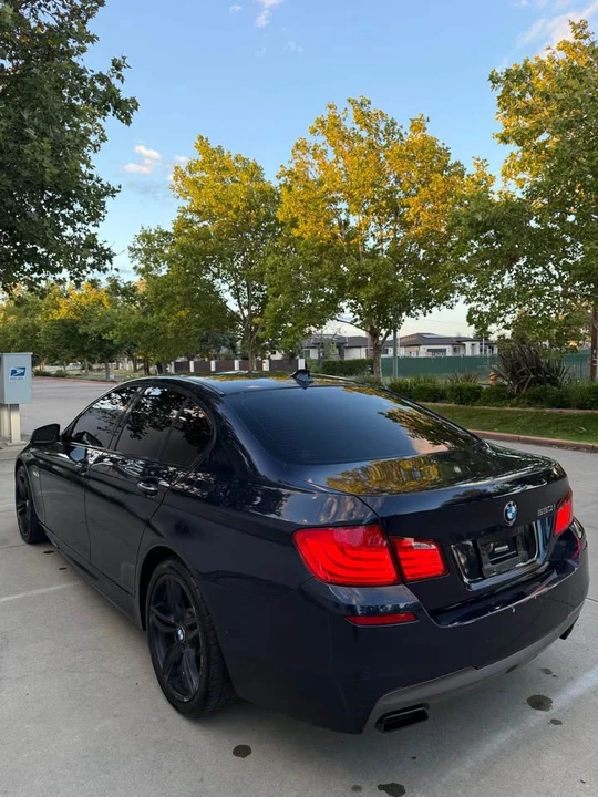 2011 BMW F10 550i & M550d Sedan - Image 3 of 14