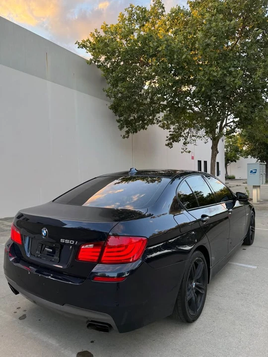 2011 BMW F10 550i & M550d Sedan - Image 4 of 14
