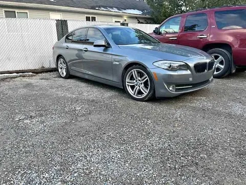 2011 BMW 5 Series 550i Sedan 4D